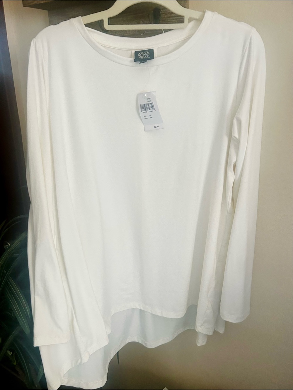 bobeau White Long-Sleeve Crewneck Tee